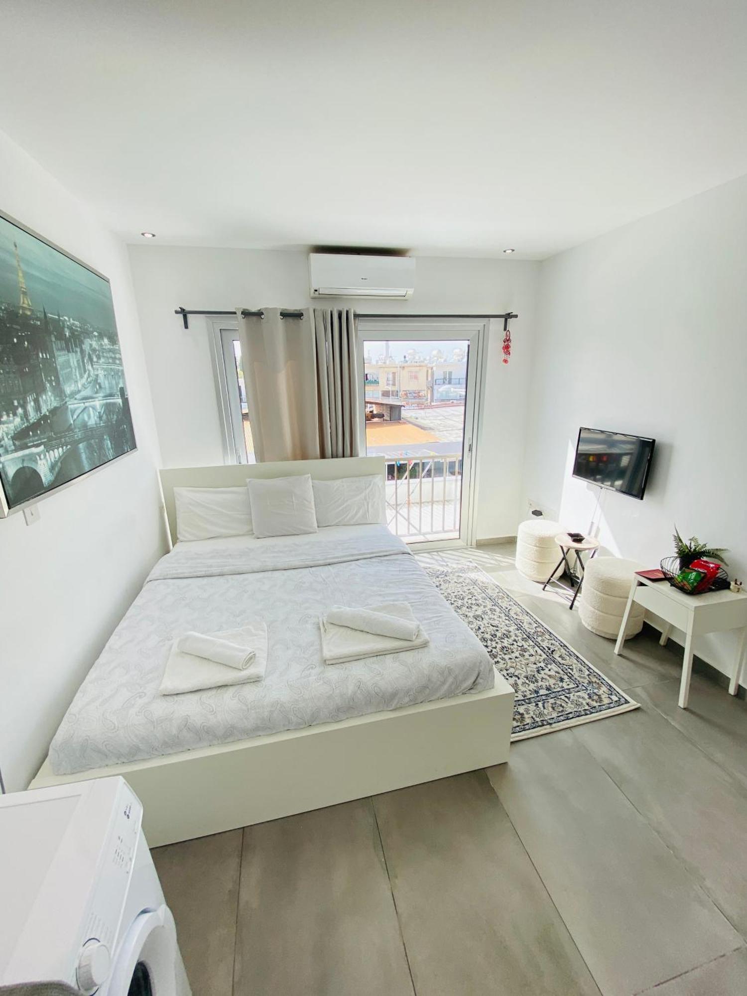 Papadavid Apartments Paphos Exterior photo